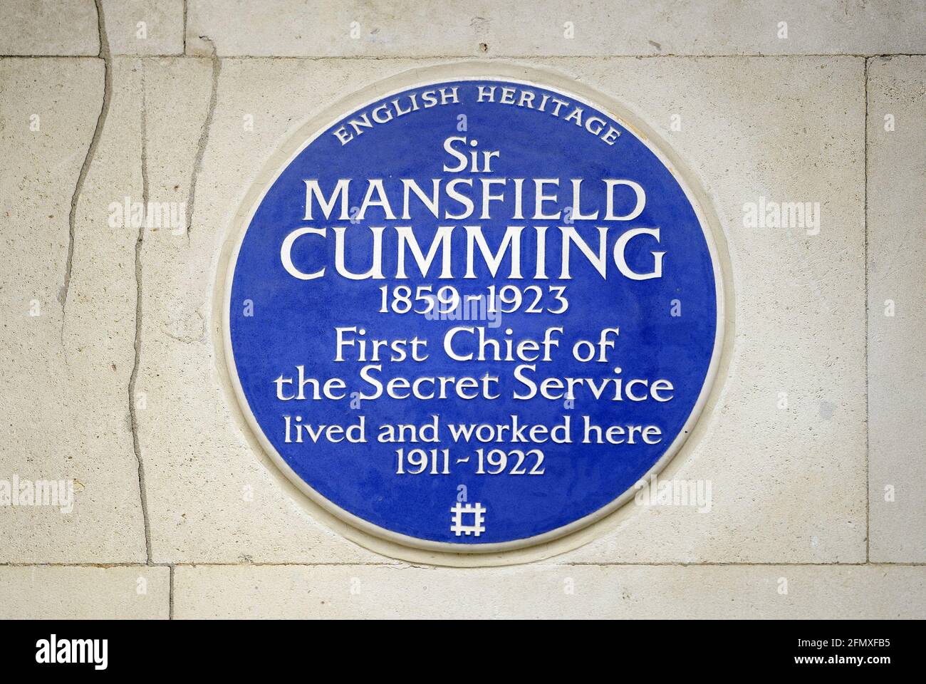 London, UK. Commemorative plaque: 'Sir Mansfield Cumming 1859-1923 First Chief of the Secret Service lived and worked here 1911-1922' at 2 Whitehall C Stock Photo