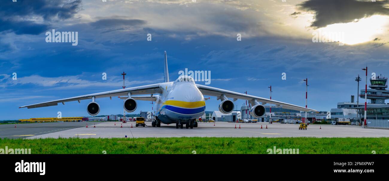 hoersching, austria, 11 may 2021, antonov an-124, UR-82008 in the evining light at the airport of linz Stock Photo