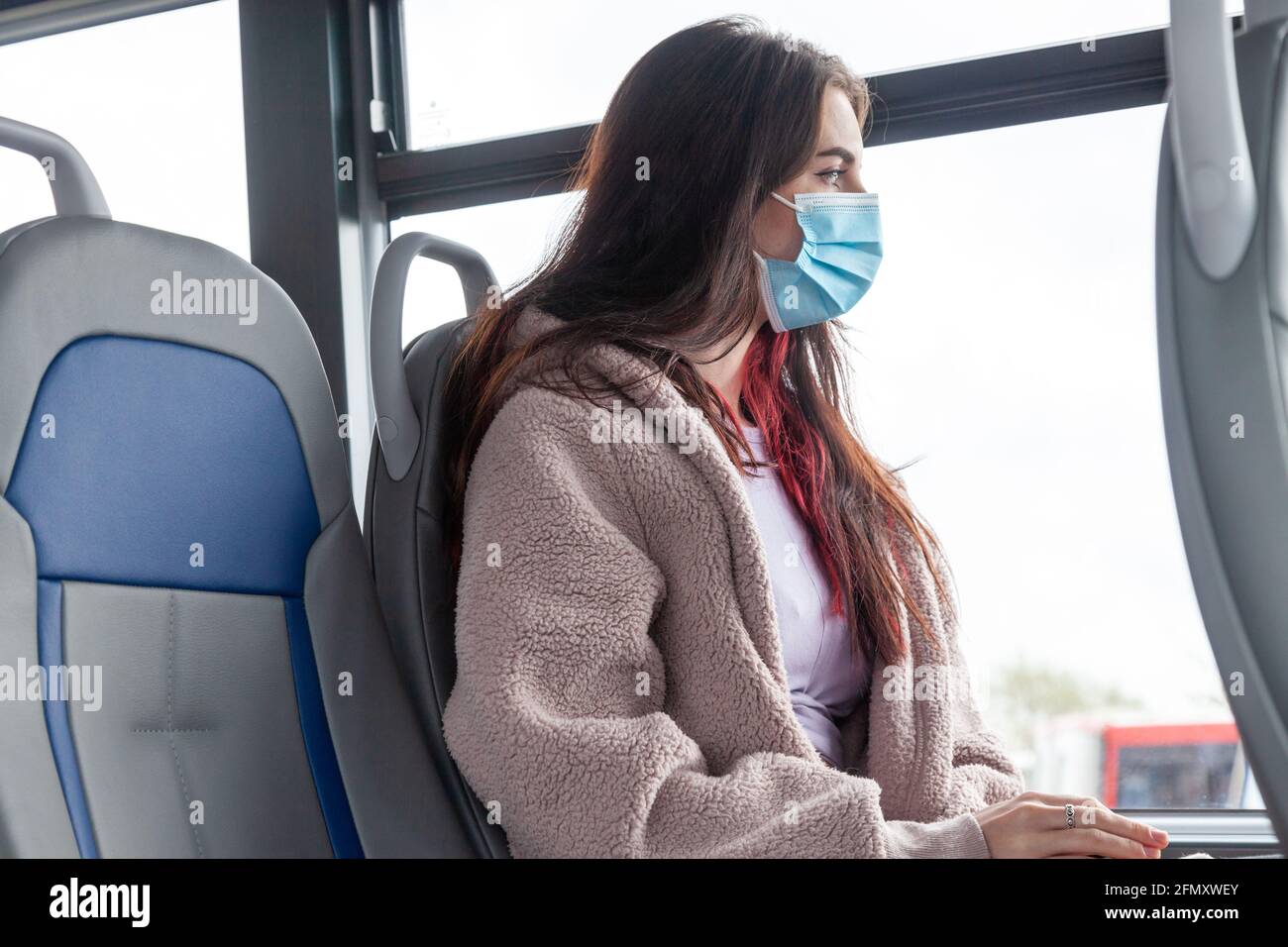 Bus mask coronavirus hires stock photography and images Alamy