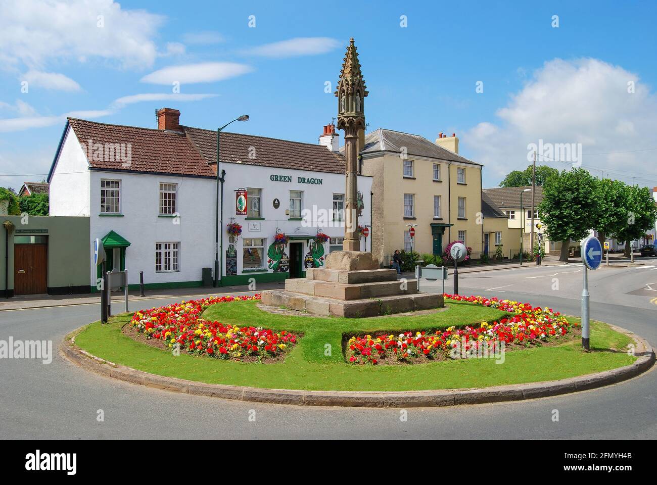 Overmonnow Cross and Green Dragon Pub, St.Thomas's Square, Monmouth, Monmouthshire, Wales, United Kingdom Stock Photo