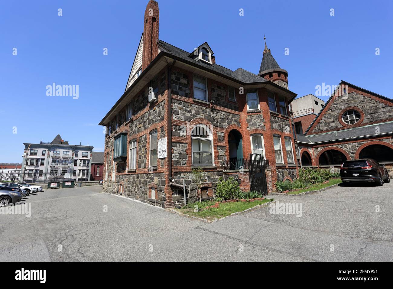 Historic St. Johns Episcopal Church Rectory Getty Square Yonkers New York Stock Photo