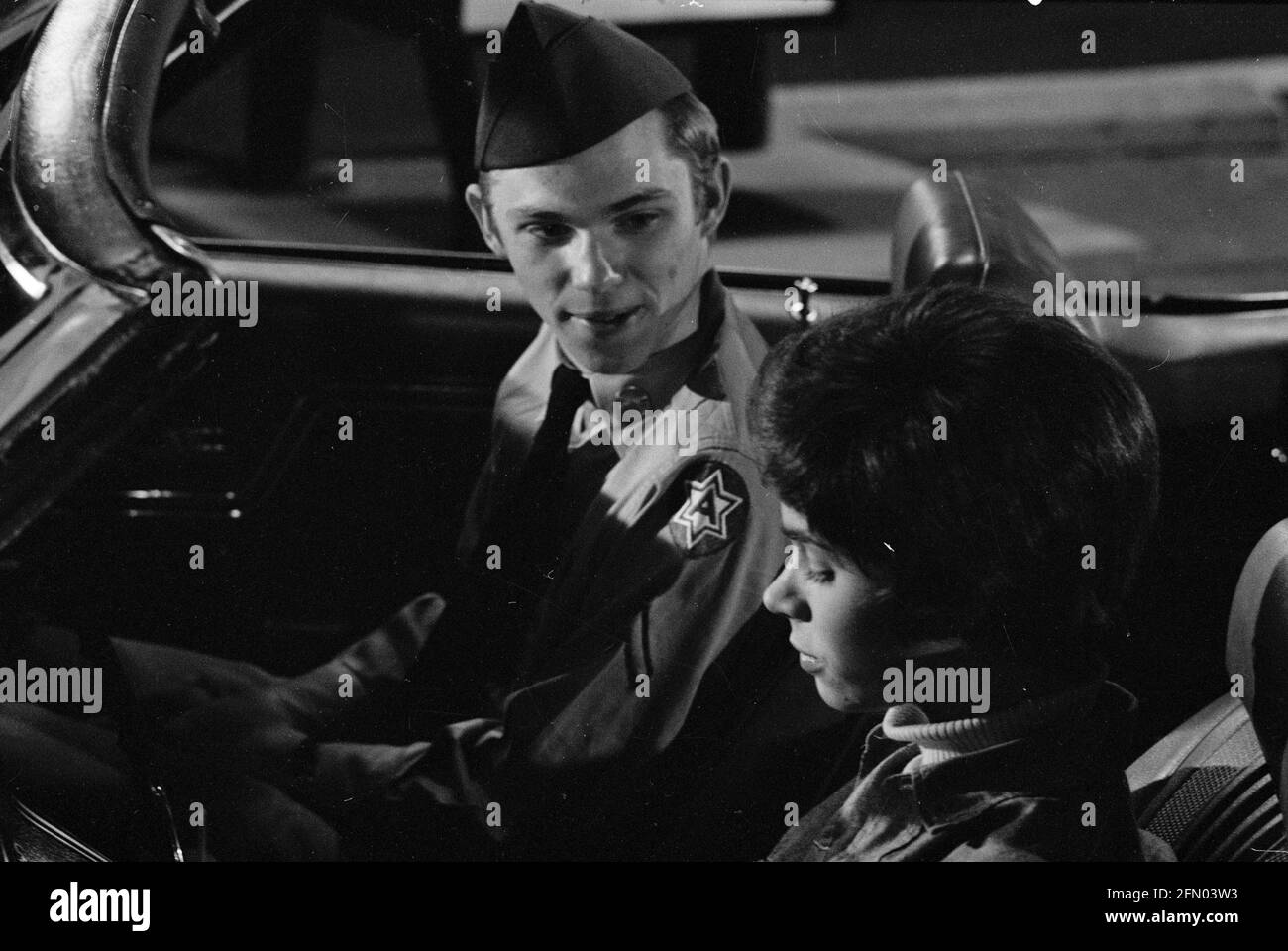 Cactus in the Snow (1971) Richard Thomas, Mary Layne, Date 1971 Stock