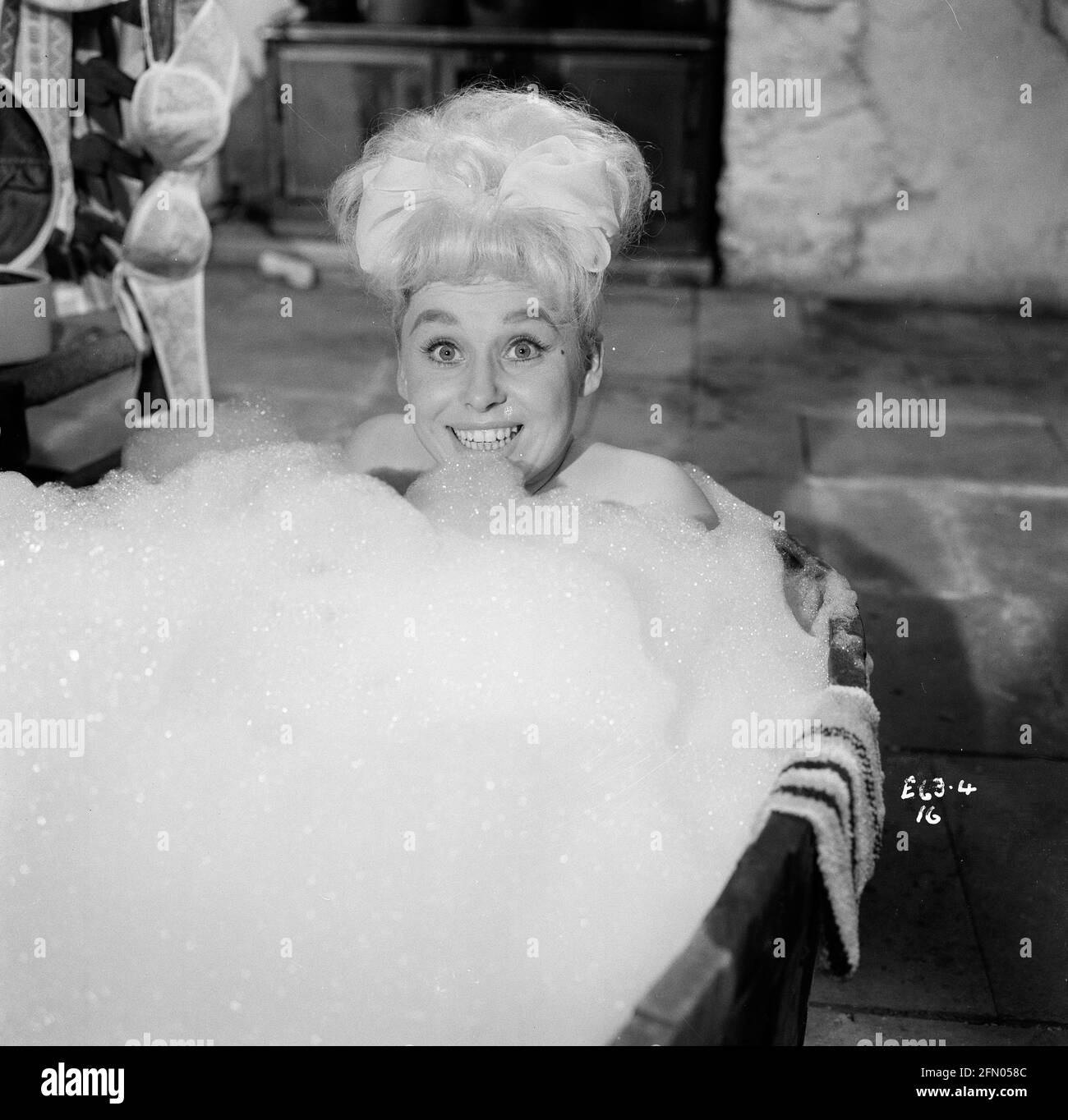 Crooks in Cloisters (1964) Barbara Windsor,     Date: 1964 Stock Photo