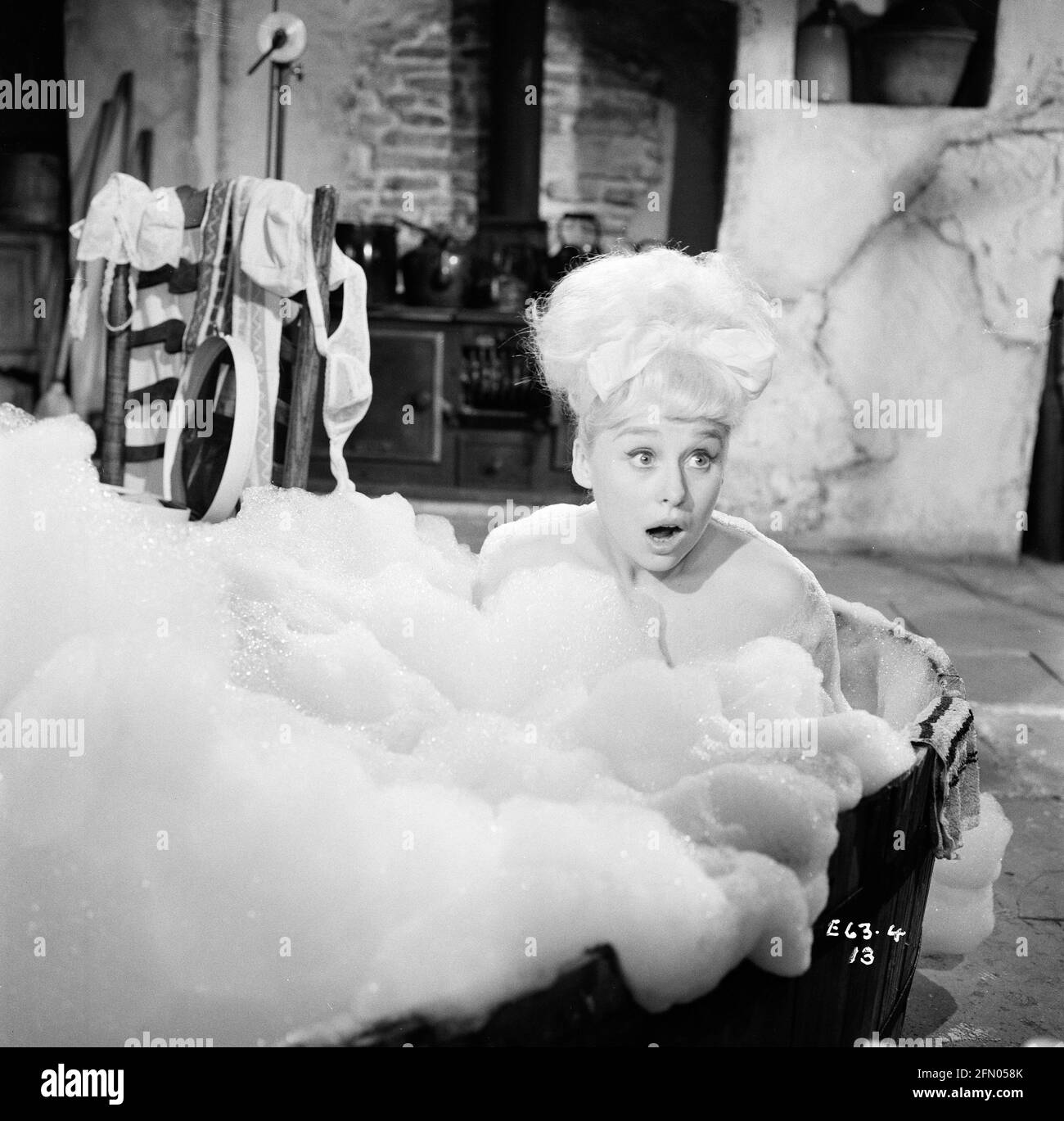 Crooks in Cloisters (1964) Barbara Windsor,     Date: 1964 Stock Photo