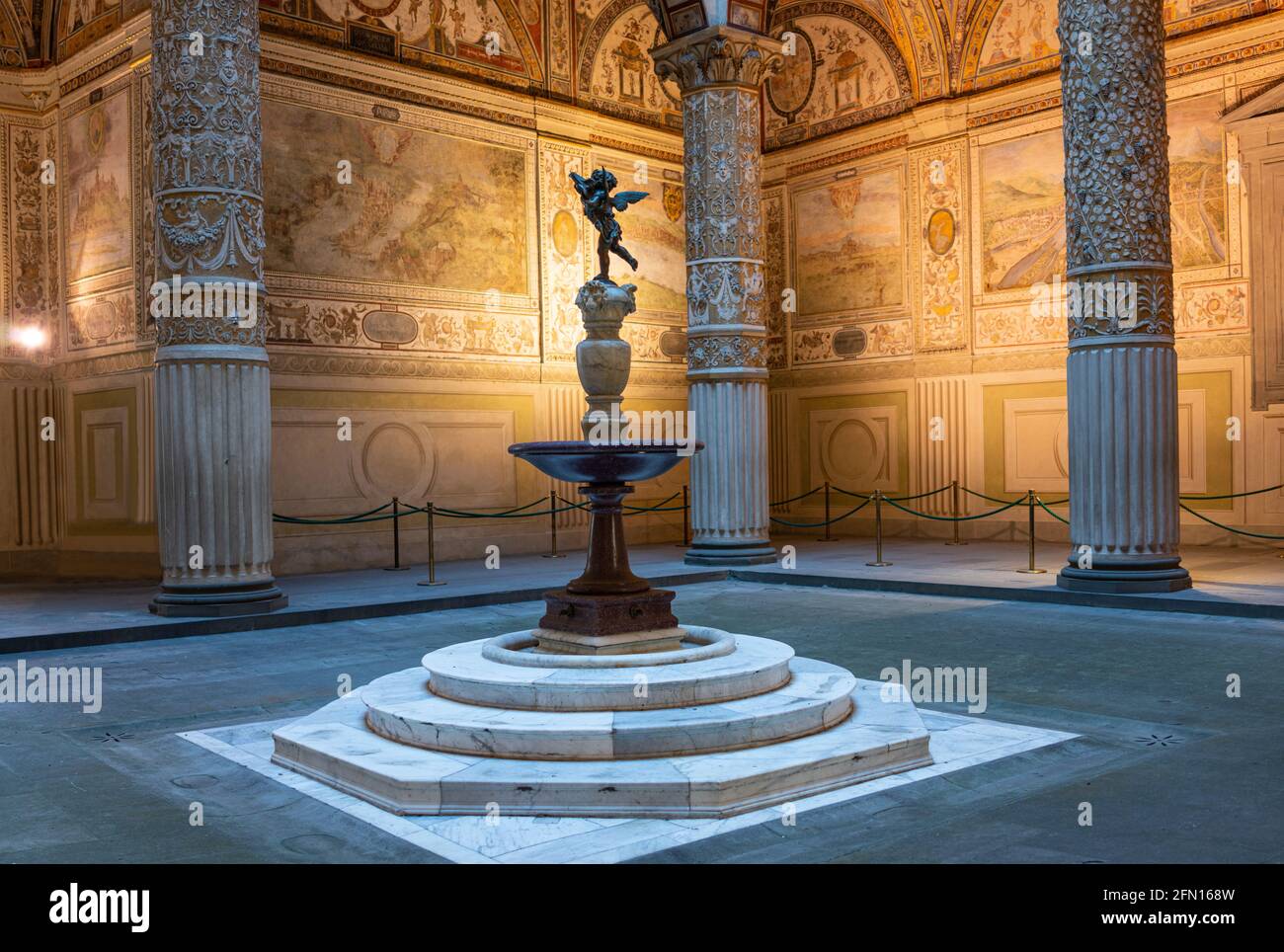 Florence, Italy, Plazzo Vecchio, tthe Michellotto courtyard with the fountain of the Putto by Verrocchio Stock Photo