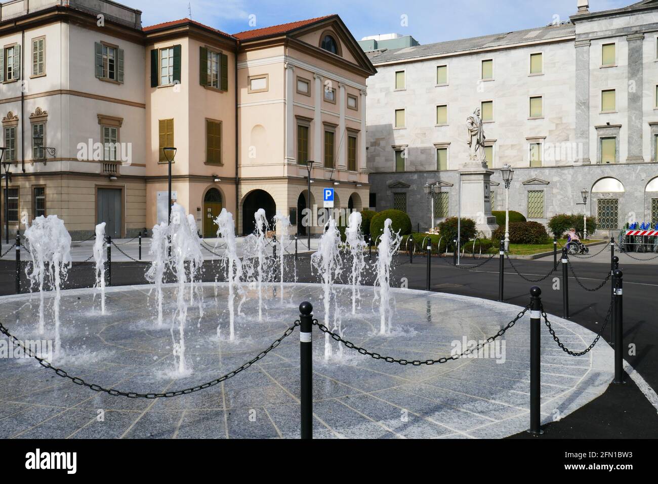 Mazzini Square High Resolution Stock Photography And Images Alamy