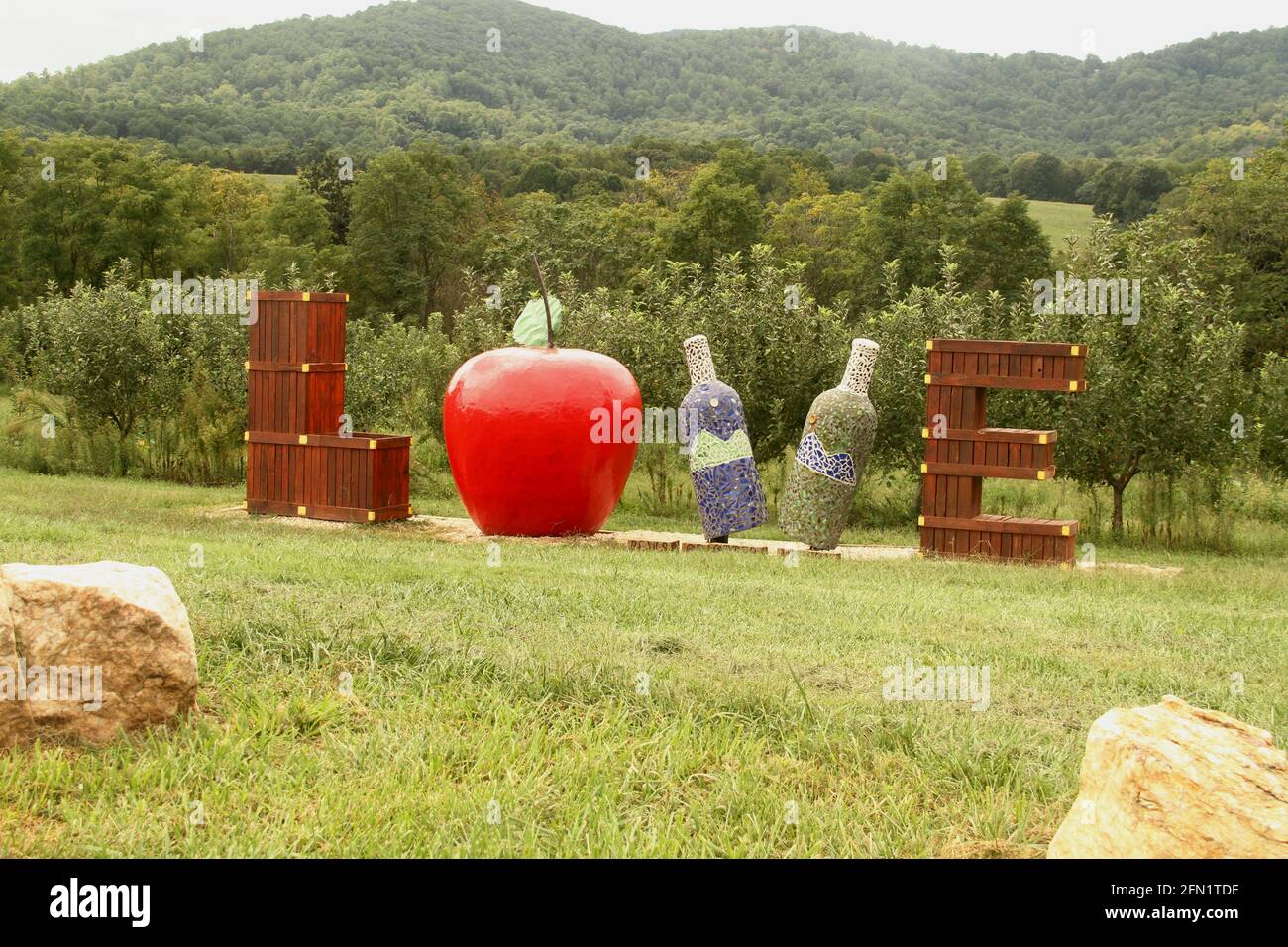 LOVE work at Johnson's Orchard in Virginia, USA Stock Photo