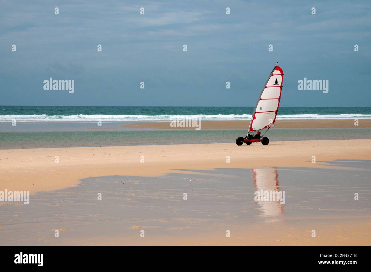 Sand yachting on Biscarrosse beach at low tide, Landes (40), Nouvelle-Aquitaine region, France Stock Photo