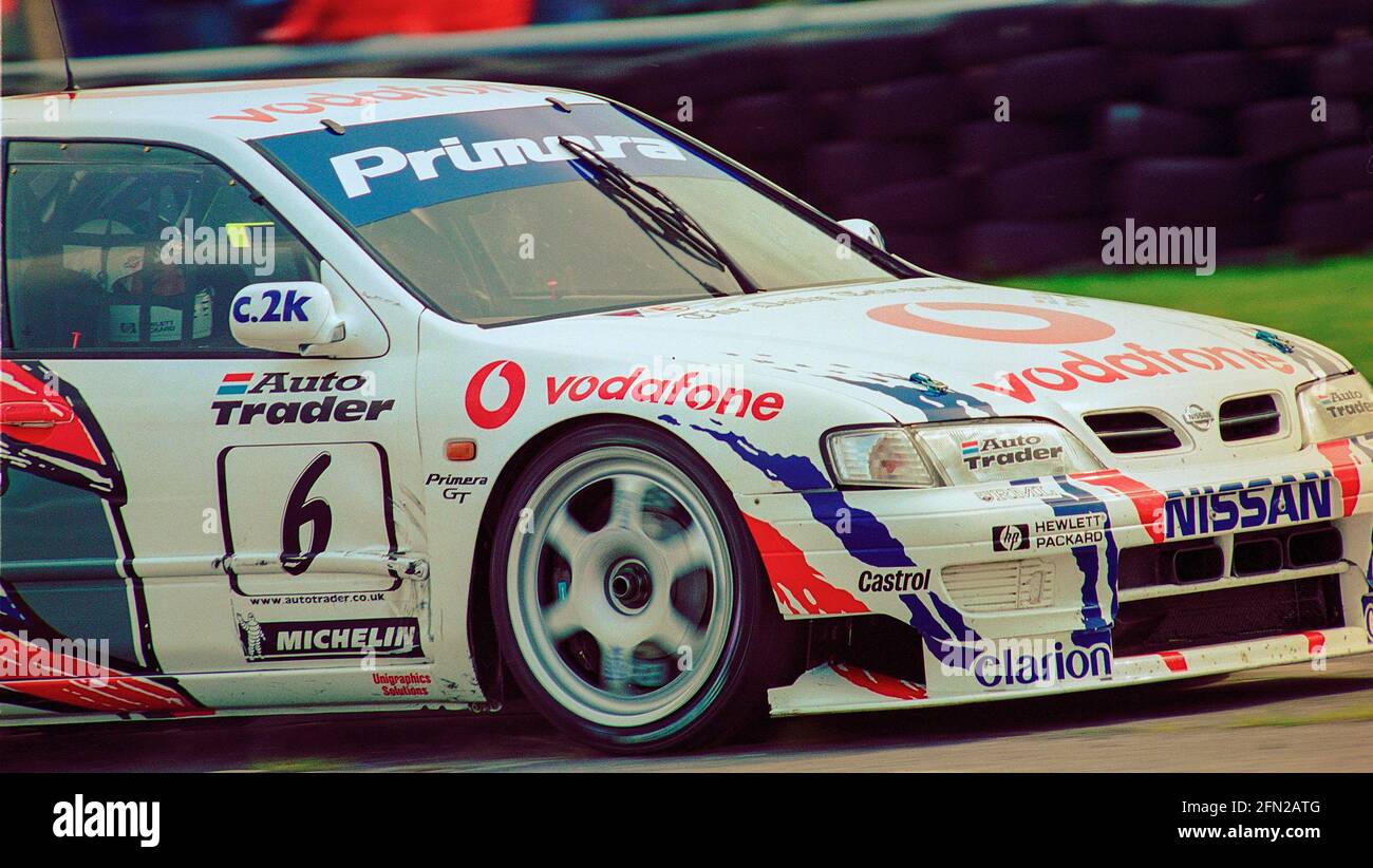 David Leslie in his Nissan Primera GT racing in the British Touring car championship at Thruxton Circuit England in 1999. Stock Photo