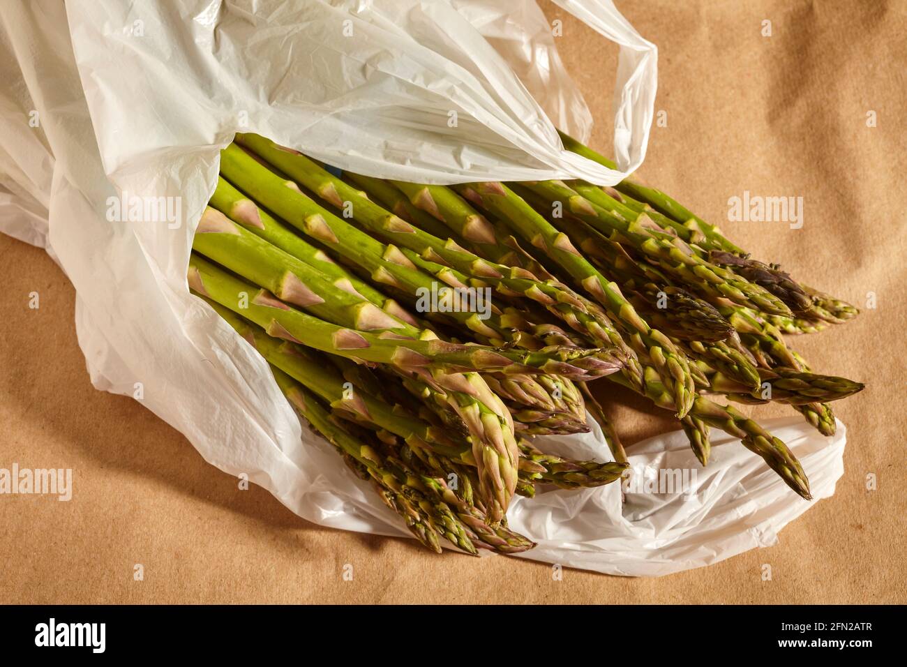 fresh, raw, asparagus from a roadside market in Amish Country, Lancaster County, Pennsylvania, USA Stock Photo