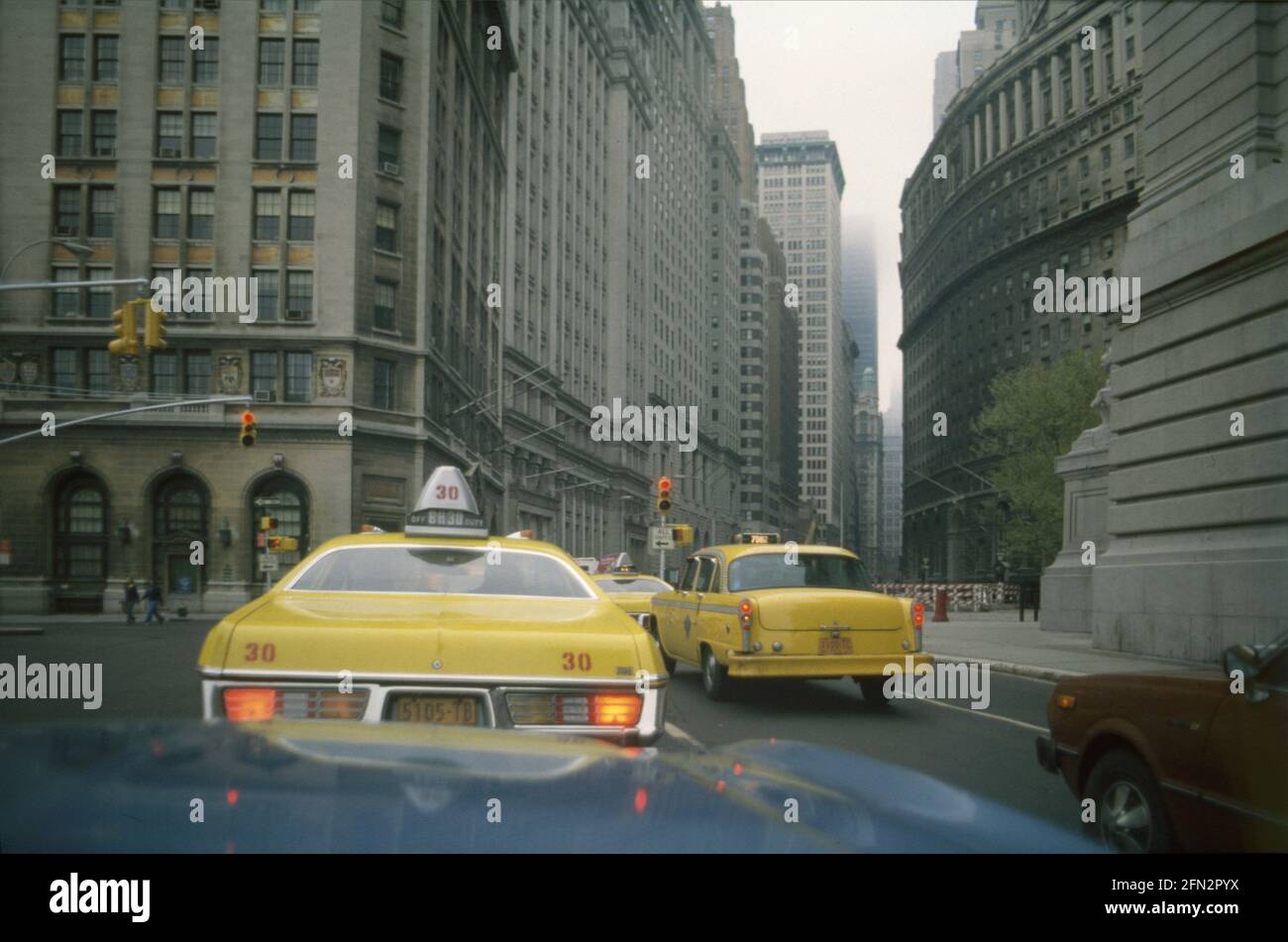 Yellow taxi. New York, USA, 1977 Stock Photo Alamy