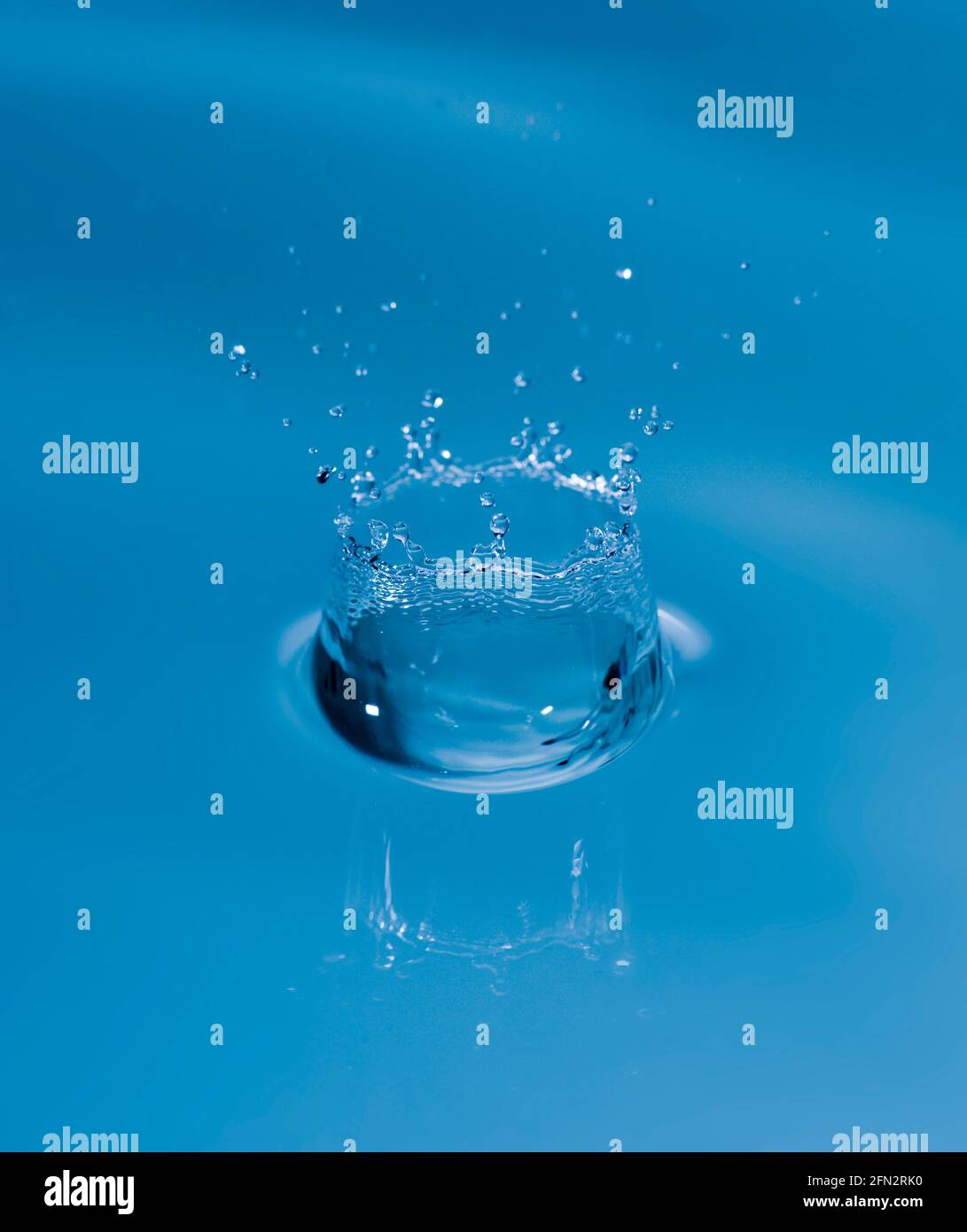 Macro photo of drops of water Stock Photo - Alamy
