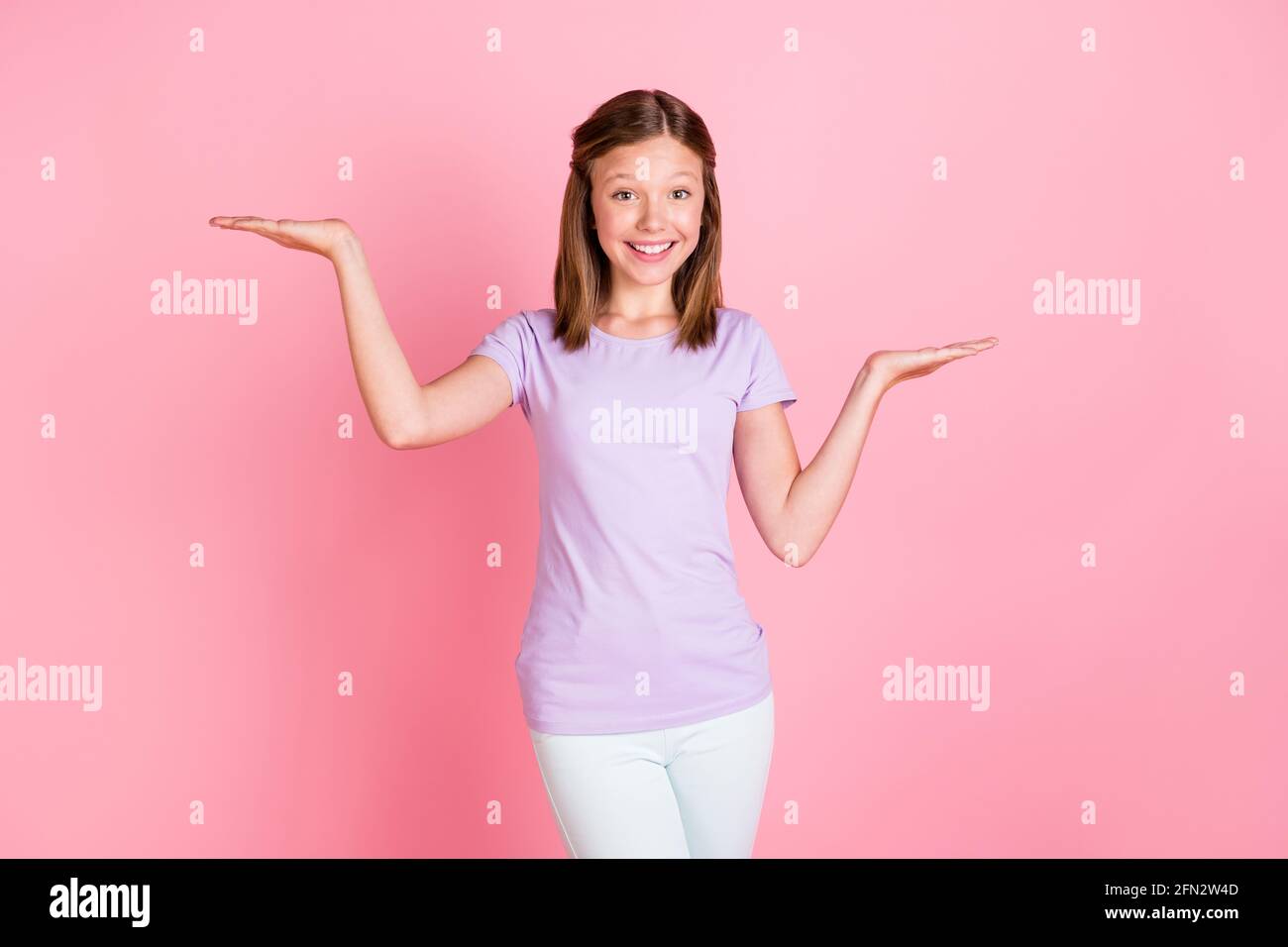 Child on weighing scales hi-res stock photography and images - Alamy