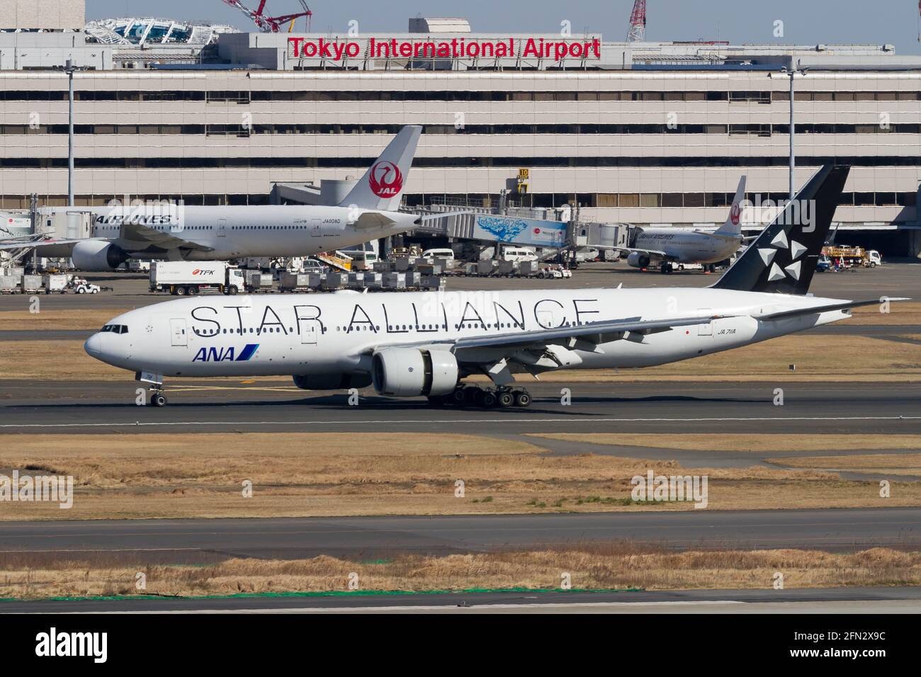 An All Nippon Airways (ANA) Boeing 777281 airliner, in Star Alliance