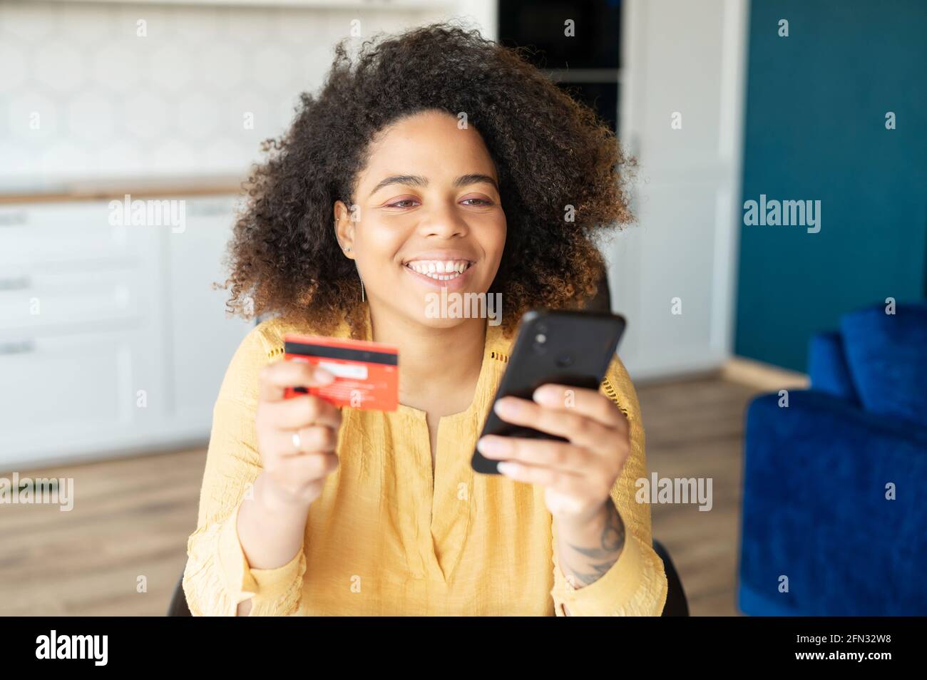 E girl online shopping sales