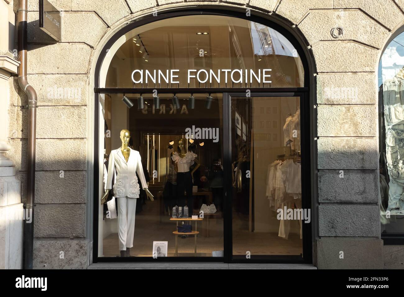 Anne Fontaine fashion store in Munich Stock Photo