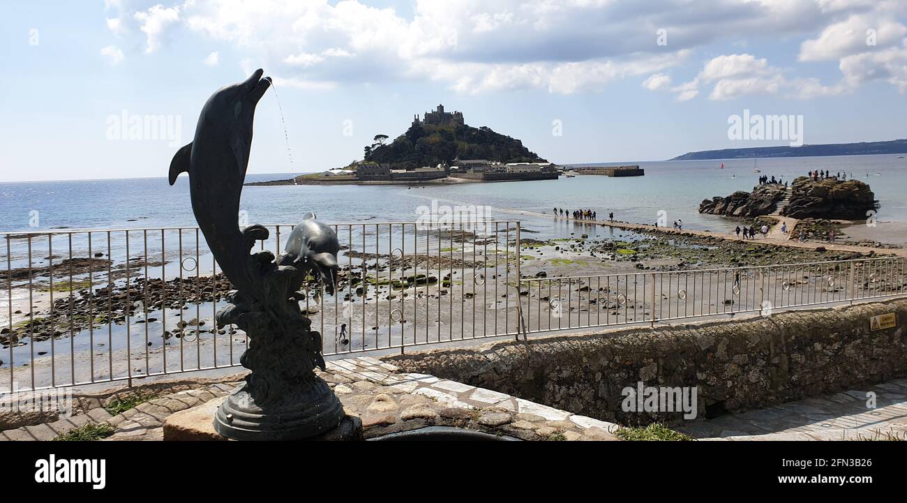 Causeway,cSt Michaels Mount, Penzance, Cornwall, United Kingdom. 12.10,2021 St Michael's Mount is a tidal island in Mount's Bay, Cornwall, United King Stock Photo