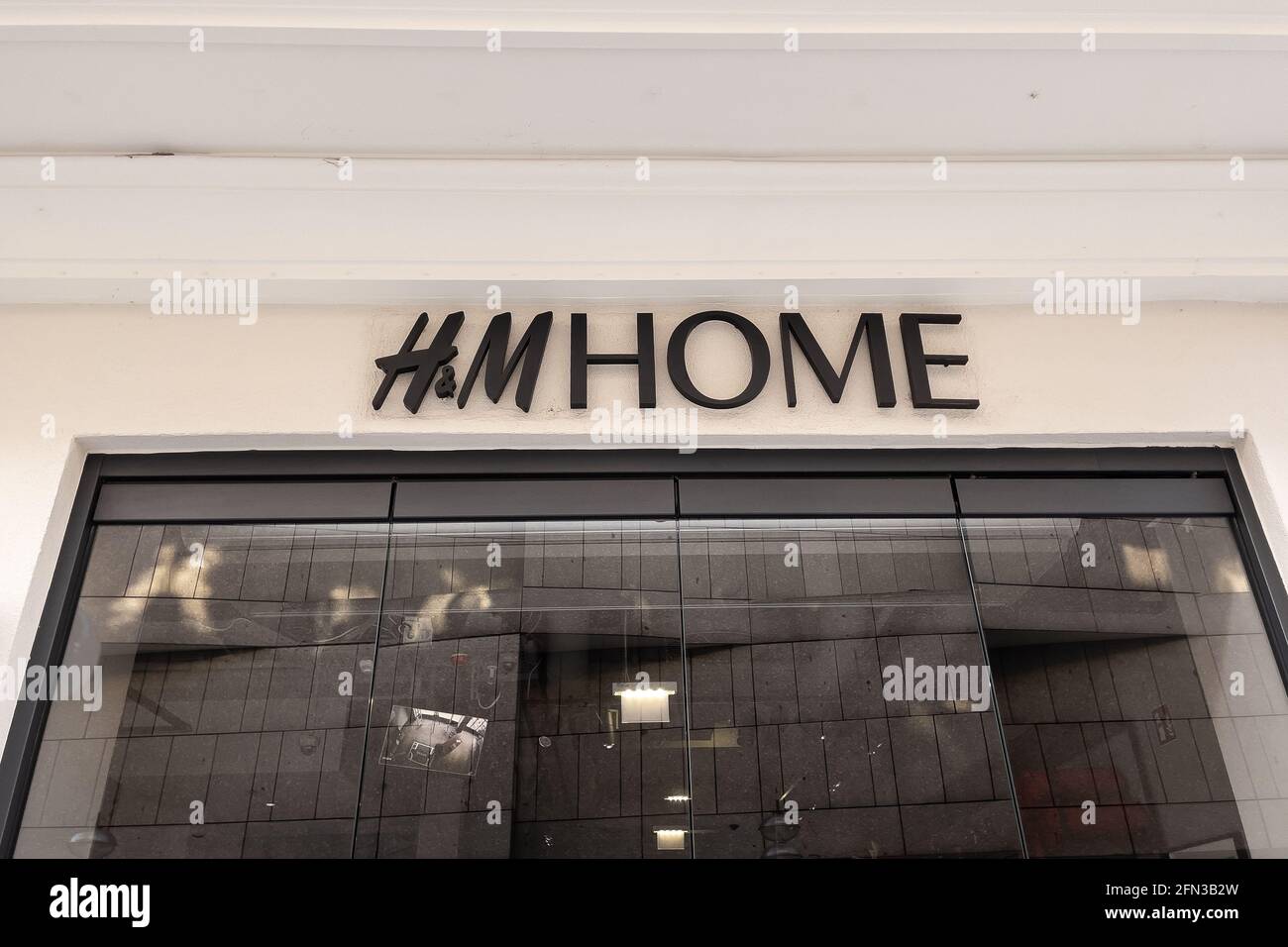 H and M HOME store in Munich Stock Photo - Alamy