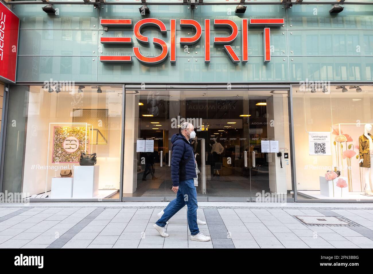 Esprit store sign in the town center of Munich Stock Photo - Alamy