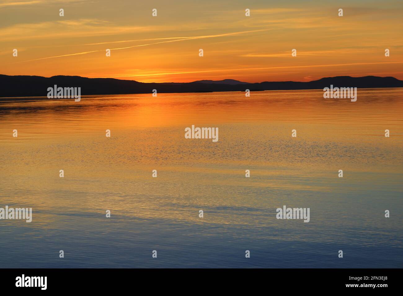 Lake Champlain Sunset at Shelburne Farms, Vermont Stock Photo Alamy