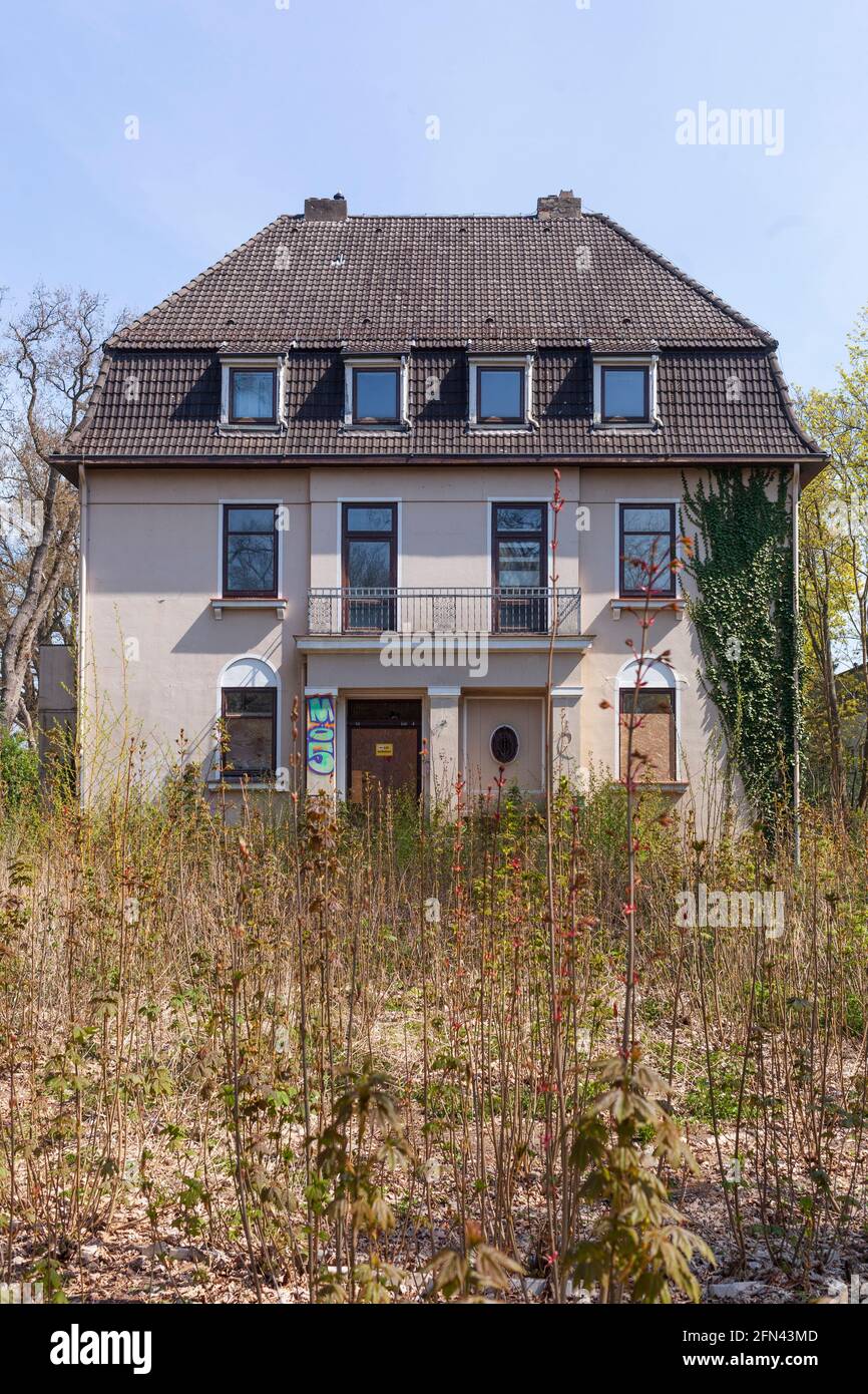 Demolition ready, vacant villa, Bremen, Germany, Europe Stock Photo