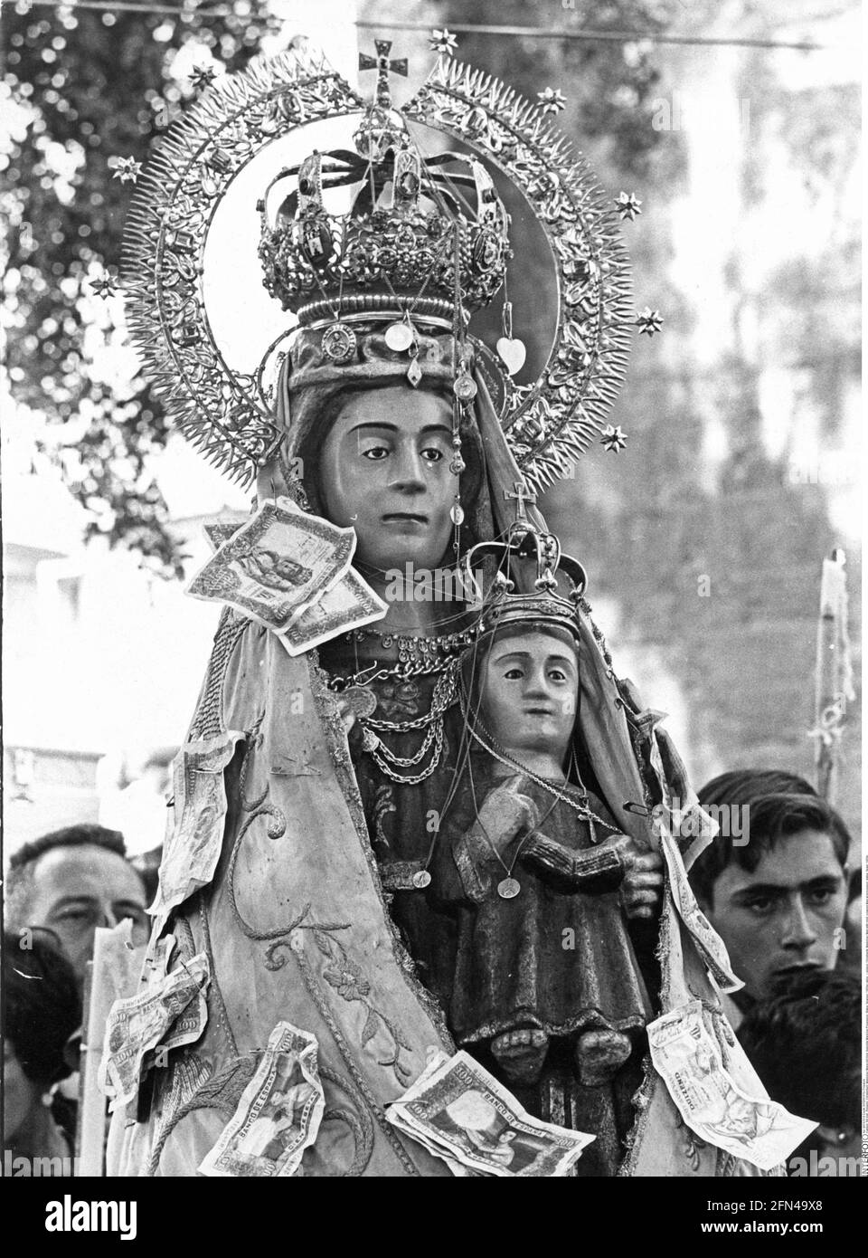 religion, Christianity, Madonna / Mary with child, crowned Mary at procession, statue, Spain, 1950s, ADDITIONAL-RIGHTS-CLEARANCE-INFO-NOT-AVAILABLE Stock Photo