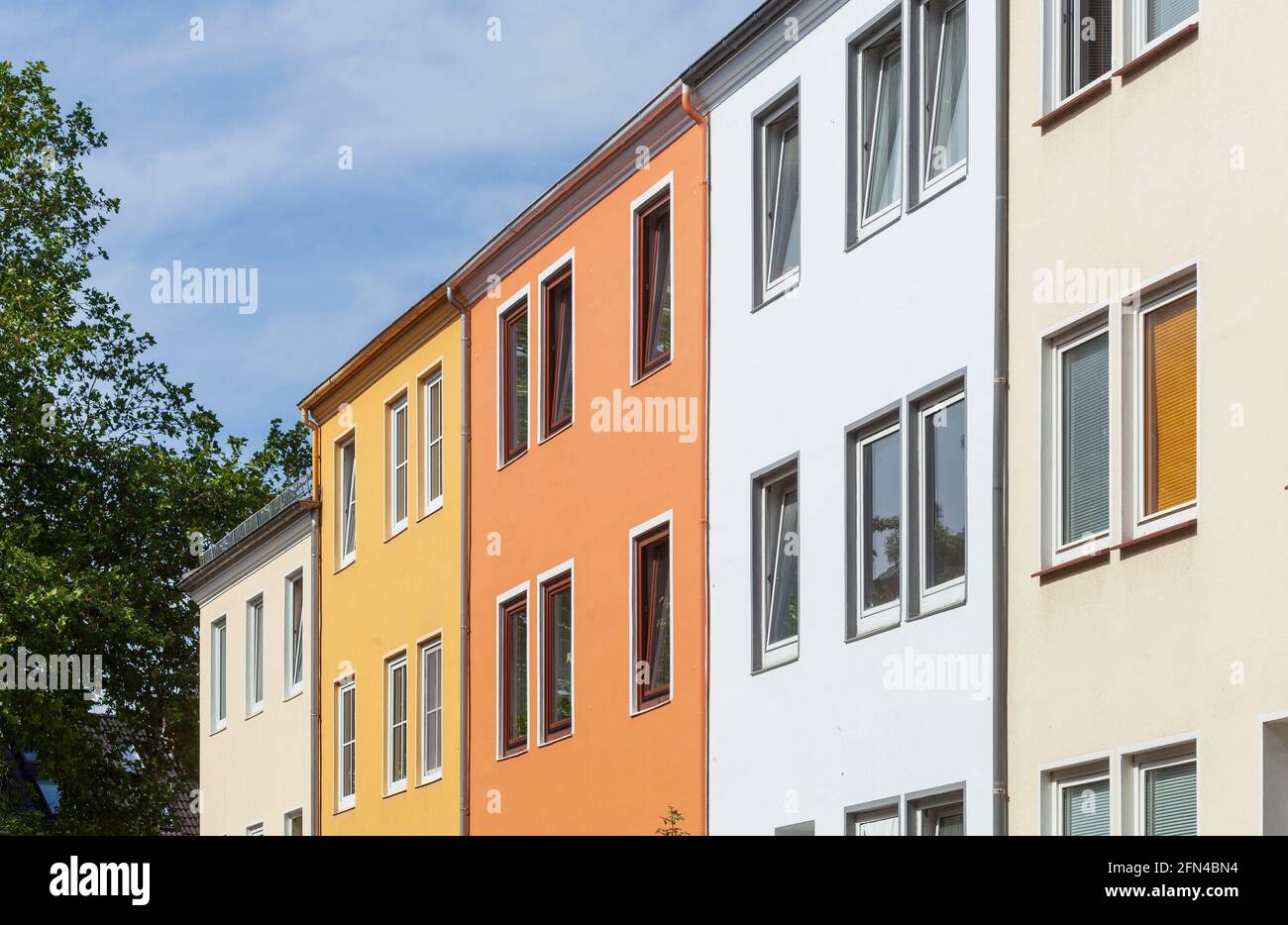 Reihenhäuser, bunte moderne Wohngebäude  , Bremen, Deutschland, Europa Stock Photo