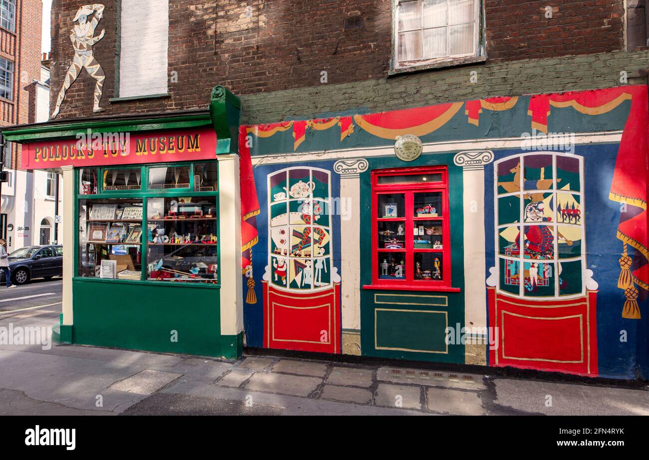 Pollock's Toy Museum and Pollock's Print Warehouse, Scala St, London