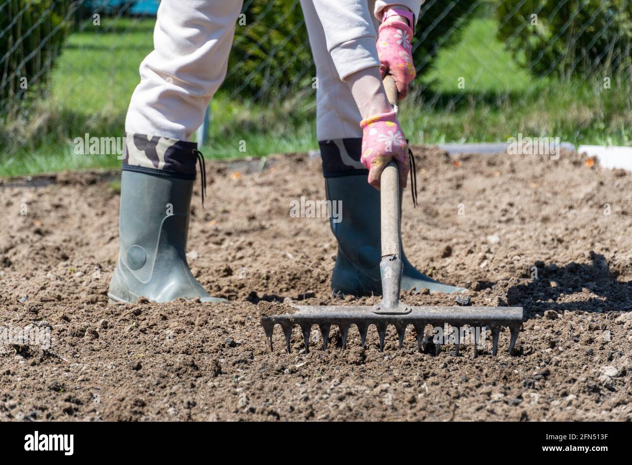 Loosening of soil hi res stock photography and images Alamy