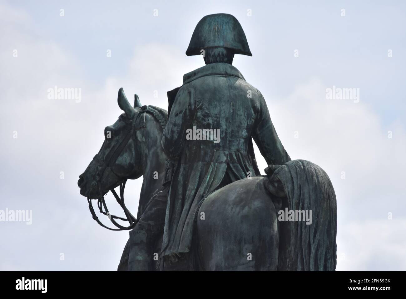 Napoleon statue horse hi-res stock photography and images - Alamy