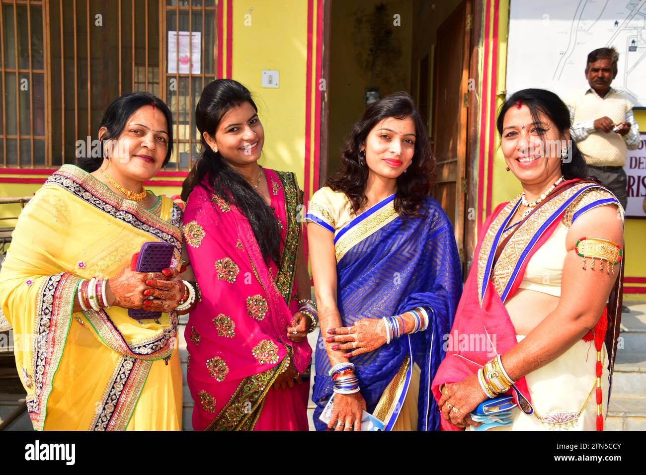 Glamorous Indian Ladies, Pushkar, Rajasthan, India Stock Photo