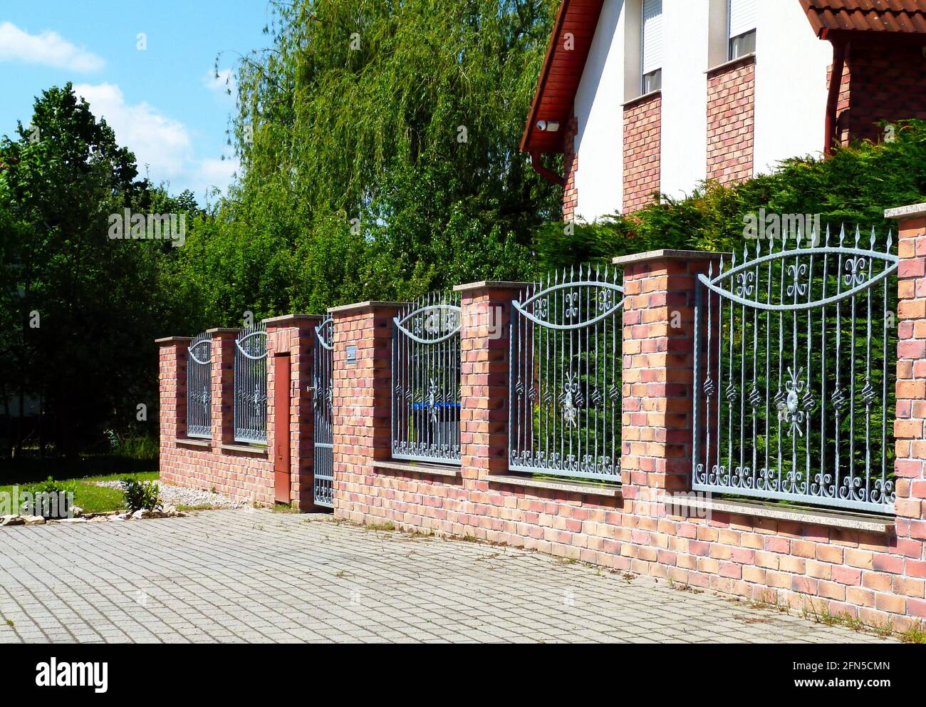 Green Wrought Iron Fence High Resolution Stock Photography and Images ...