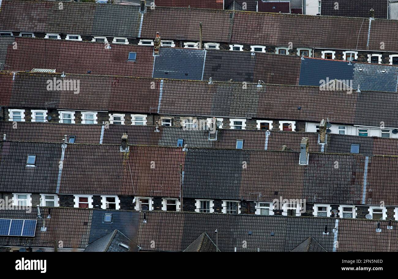 An aerial photo of the roofs of terraces houses in the Welsh town of Pontypridd, Rhondda Cynon Taff, South Wales Stock Photo