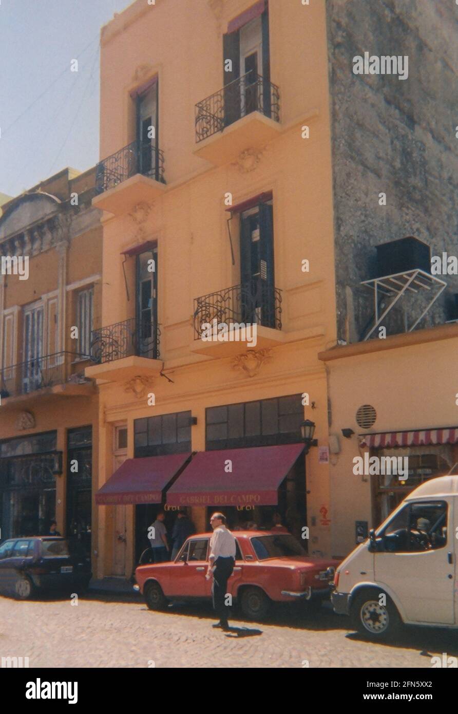 Colourful house facades in San Telmo district in Central Buenos Aires, Argentina, South America - Archival image September 2005 Stock Photo