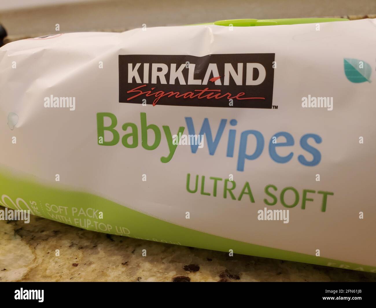 Kirkland signature brand hi-res stock photography and images - Alamy