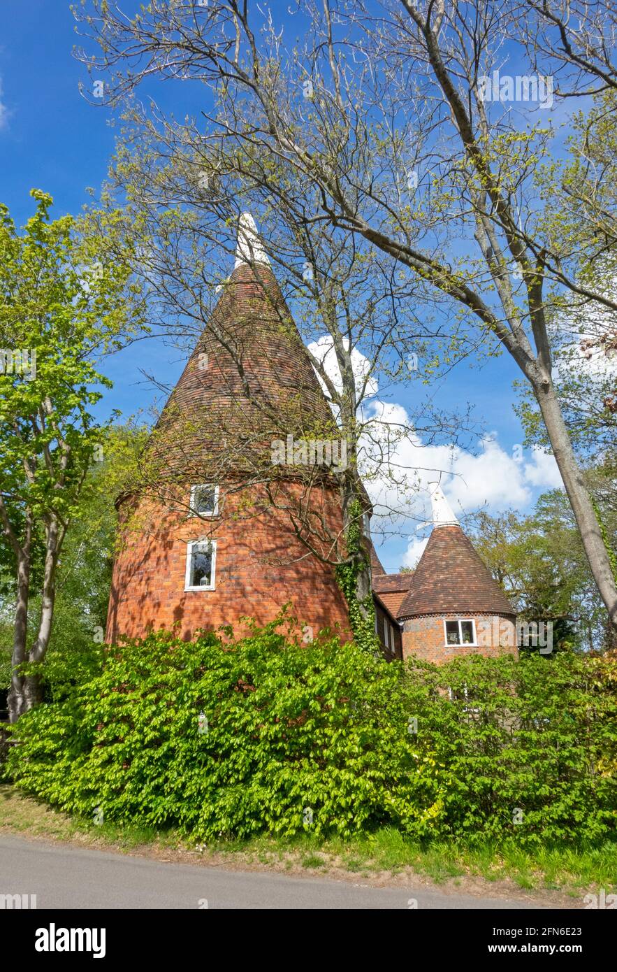Oast house oasthouse hires stock photography and images Alamy