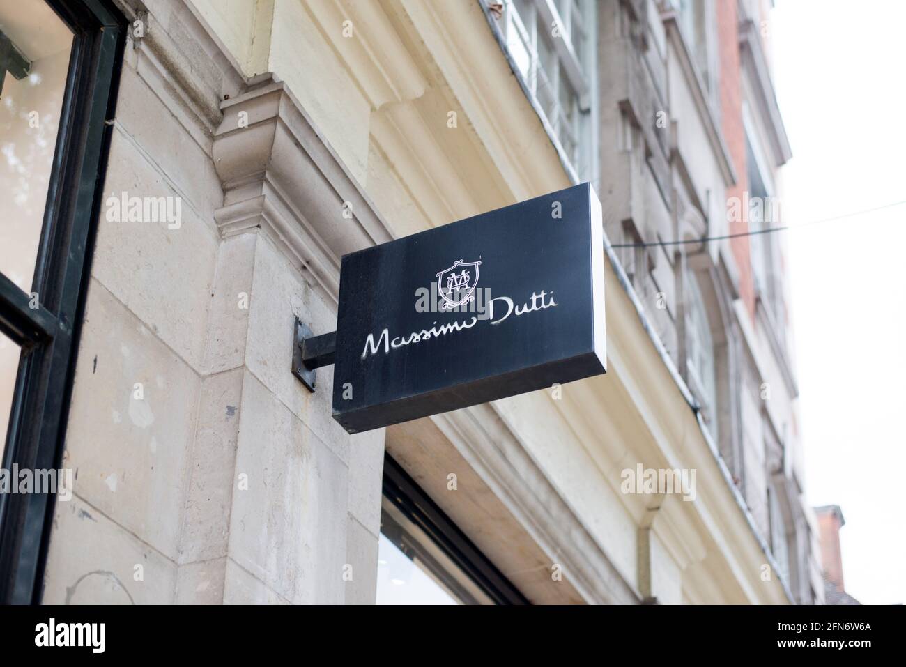 Massimo Dutti Fashion Logo Shop Store Sign Stock Photo - Alamy