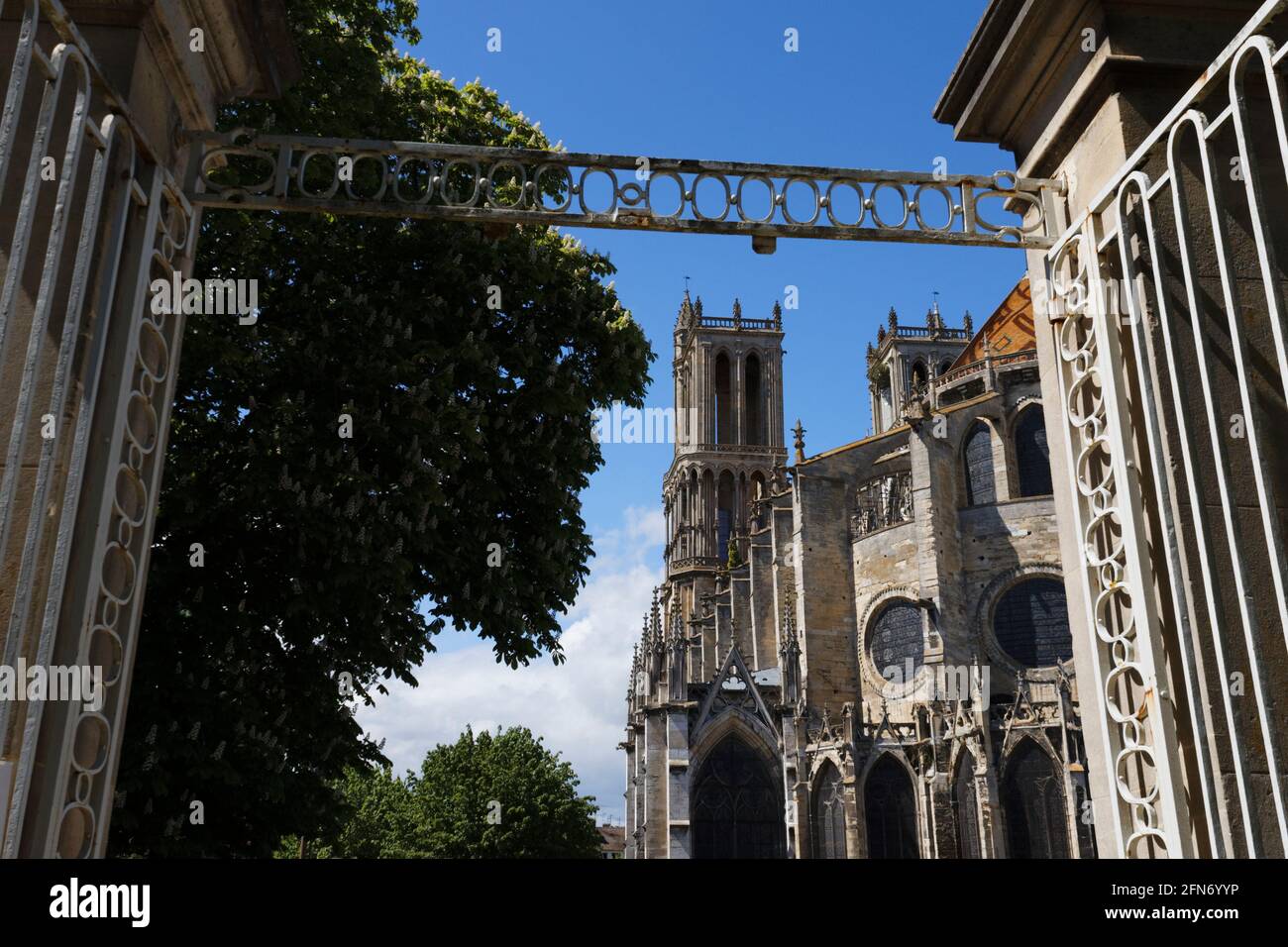 Collegiate Church of Our Lady of Mantes, Mantes-laJolie, Yvelines, Ile de France, France Stock Photo
