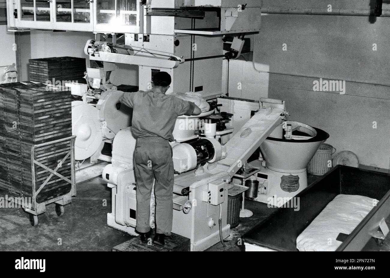 QM Bakery, Bread-Making Machine, Iceland during World War II Stock Photo