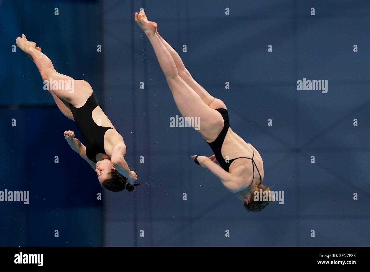 Synchronised hi-res stock photography and images - Page 2 - Alamy, image size:1300x956