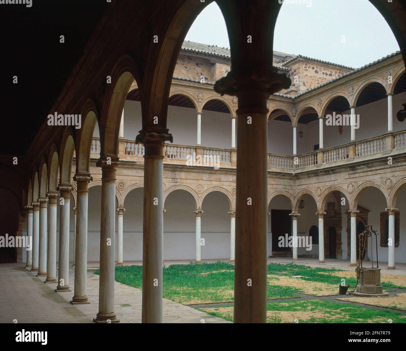 CLAUSTRO. Location CONVENTO DE LA ASUNCION DE CALATRAVA. Almagro