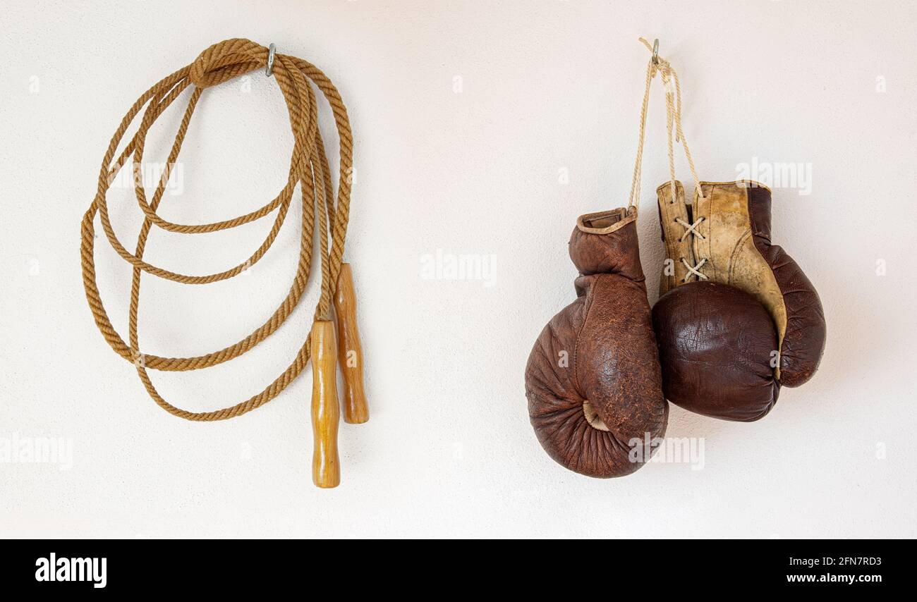 Boxing gloves hanging vintage hires stock photography and images Alamy