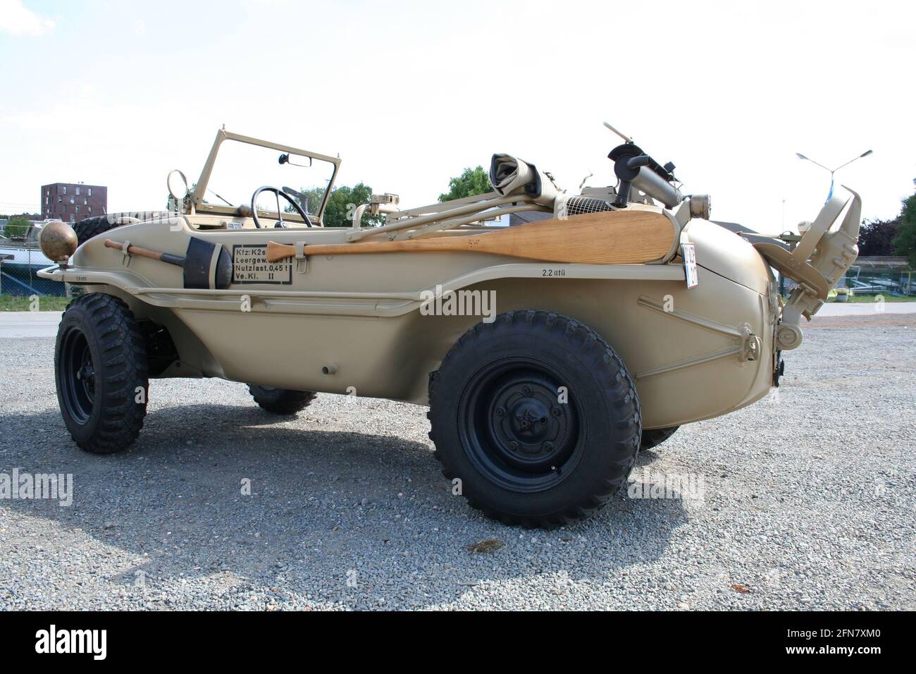 Miniature Volkswagen Schwimmwagen Type 166 – ODEON 1/43, 1943, Sable, Résine
