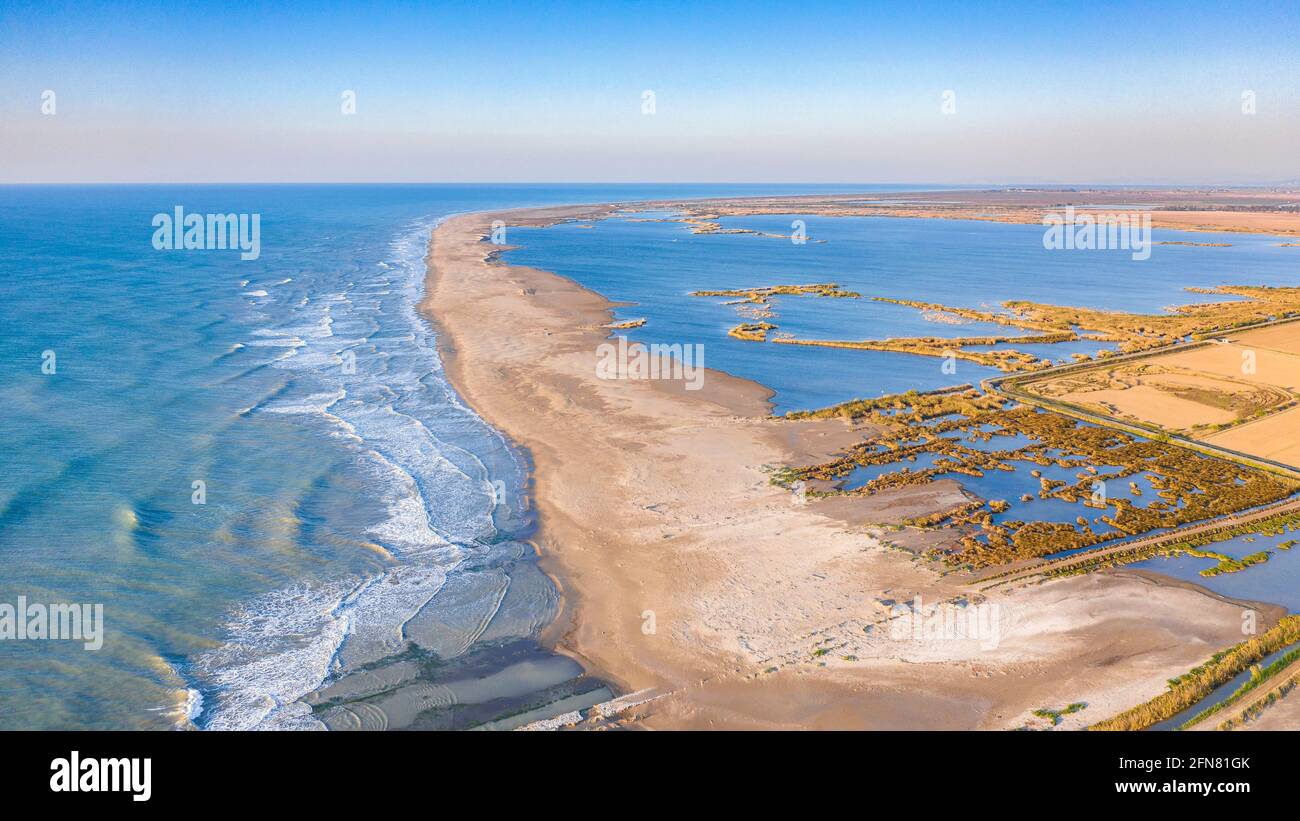buda-island-of-the-ebro-delta-hi-res-stock-photography-and-images-alamy