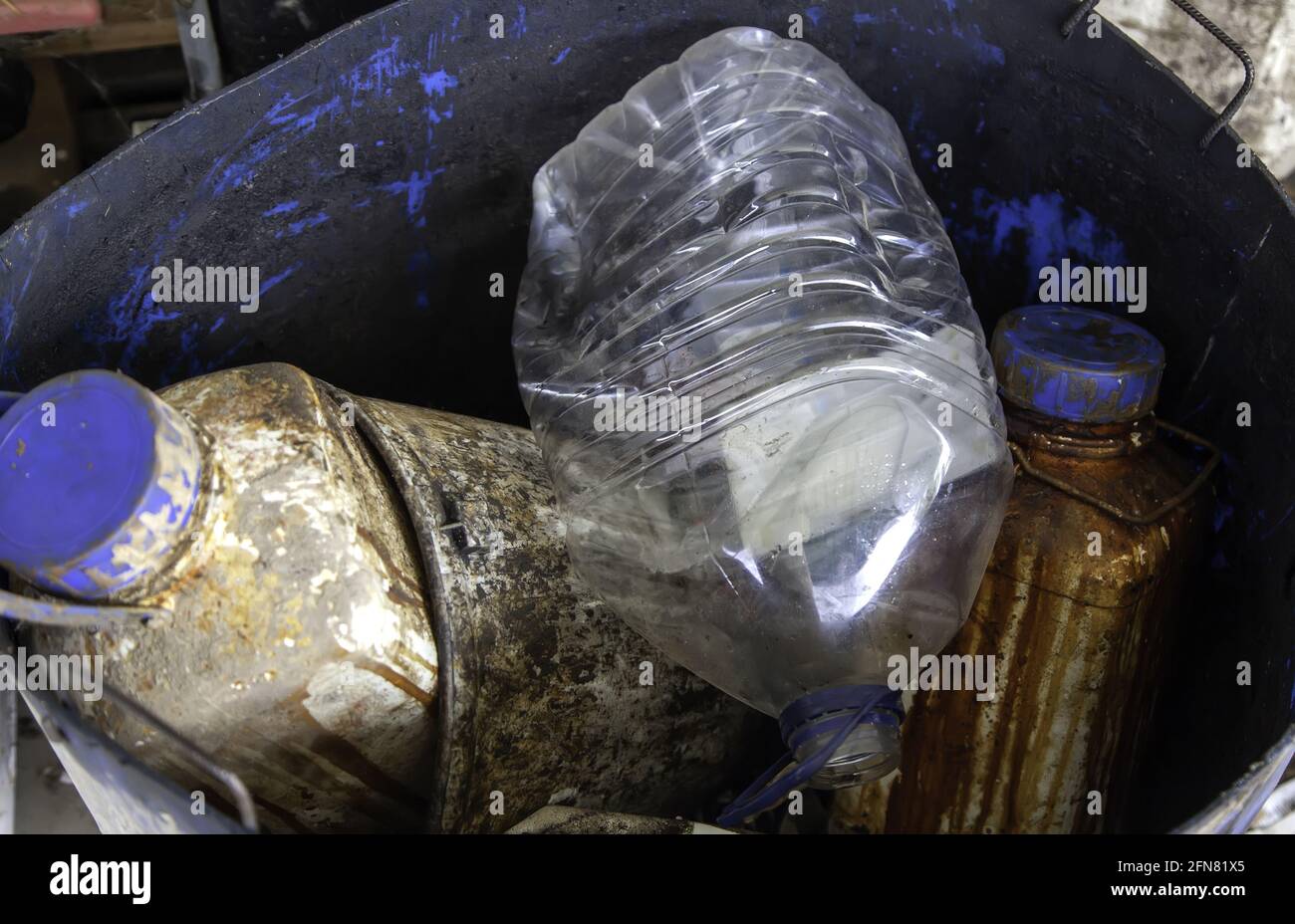 Industrial toxic waste drums hi-res stock photography and images - Alamy