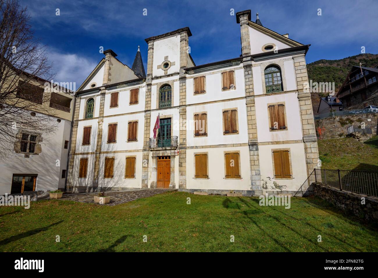 Arxiu Istoric Generau d'Aran Building (Aran Valley, Catalonia, Spain, Pyrenees) ESP: Edificio del Archiu Istoric Generau d’Aran  (Valle de Arán) Stock Photo