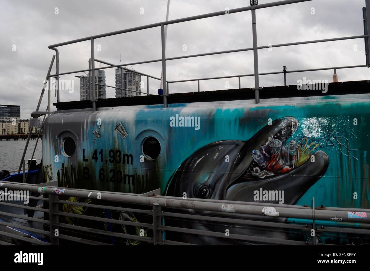 Hausboot / Drehort von „Berlin Tag und Nacht“ in Berlin am 14.5.2021 Stock Photo Alamy Hausboot / Drehort von „Berlin Tag und Nacht“ in Berlin am 14.5.2021 Stock Photo Alamy