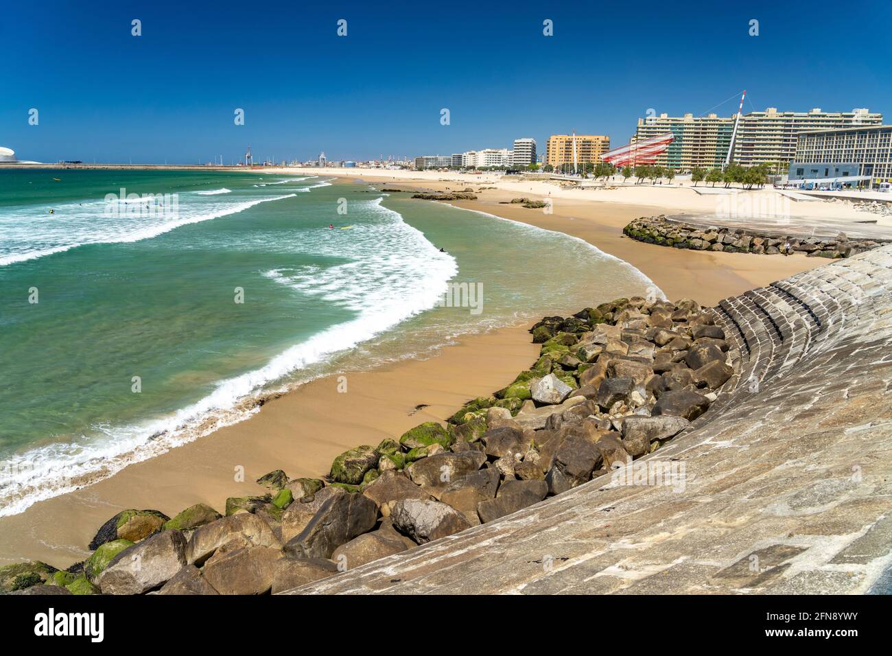 Am Strand Von Matosinhos Am Atlantik Bei Porto Portugal Europa am-strand-von-matosinhos-am-atlantik-bei-porto-portugal-europa