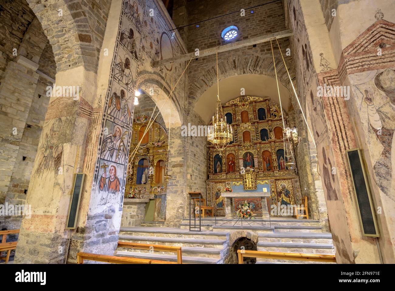 Romanesque church of Santa Maria de Cap d'Aran, in Tredòs, Interior views (Aran Valley, Catalonia, Spain) ESP: Iglesia románica de Cap d'Aran, Tredòs Stock Photo