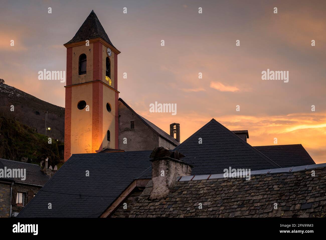 Sunrise from Canejan and from the Pelarica viewpoint (Aran Valley, Catalonia, Spain, Pyrenees) ESP: Amanecer desde Canejan y desde el mirador al valle Stock Photo